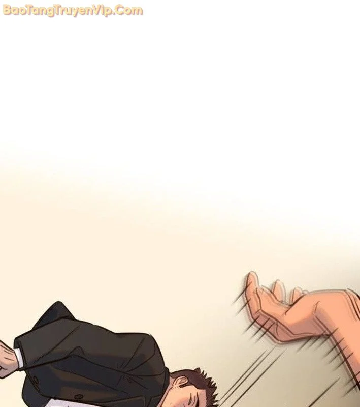 Mọi Người Đều Yêu Cô Ấy Chapter 14 - Trang 2