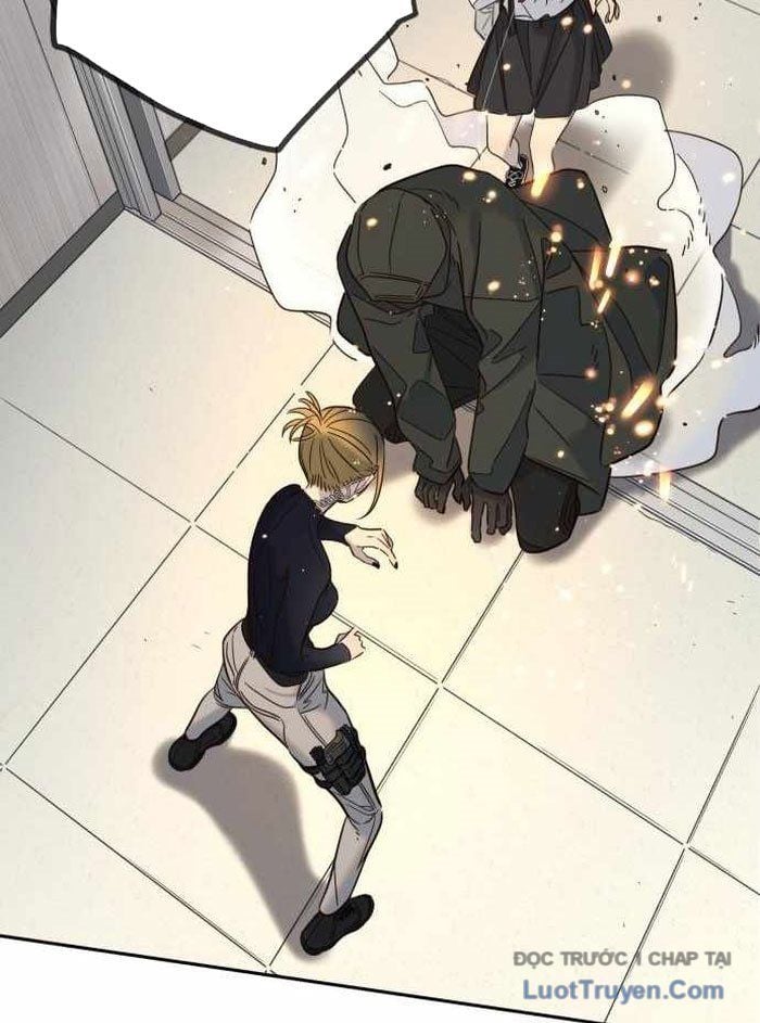 Mọi Người Đều Yêu Cô Ấy Chapter 32 - Trang 2