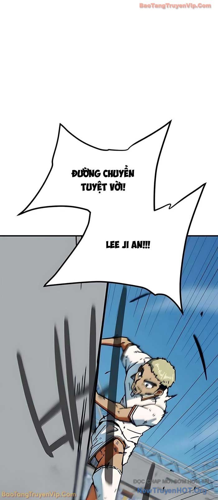 Tôi Bị Hiểu Lầm Là Siêu Sao Trên Sân Cỏ Chapter 35 - Trang 2